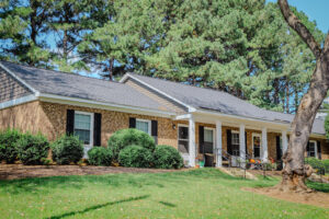 Single Story Apartments with front porch