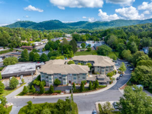 Birdseye view of apartment complex