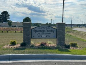 Riverstone Crossing Apartment Sign